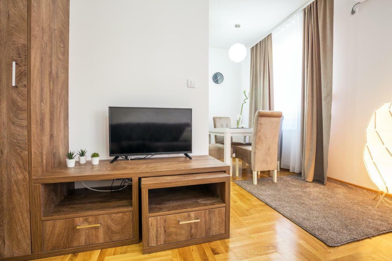 Thomas Residence Belgrade Luaran gambar